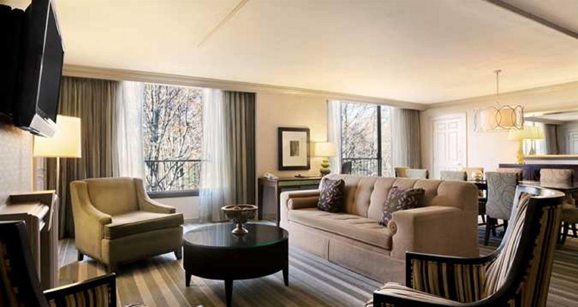 Rye Brook Hilton Westchester מראה חיצוני תמונה